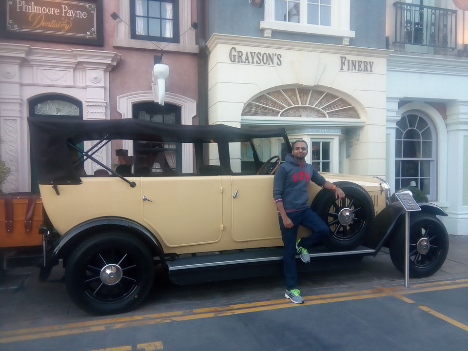 Photo of #SwipeRightToTravel - Its #Hollywood baby :) by Kapil Kumar
