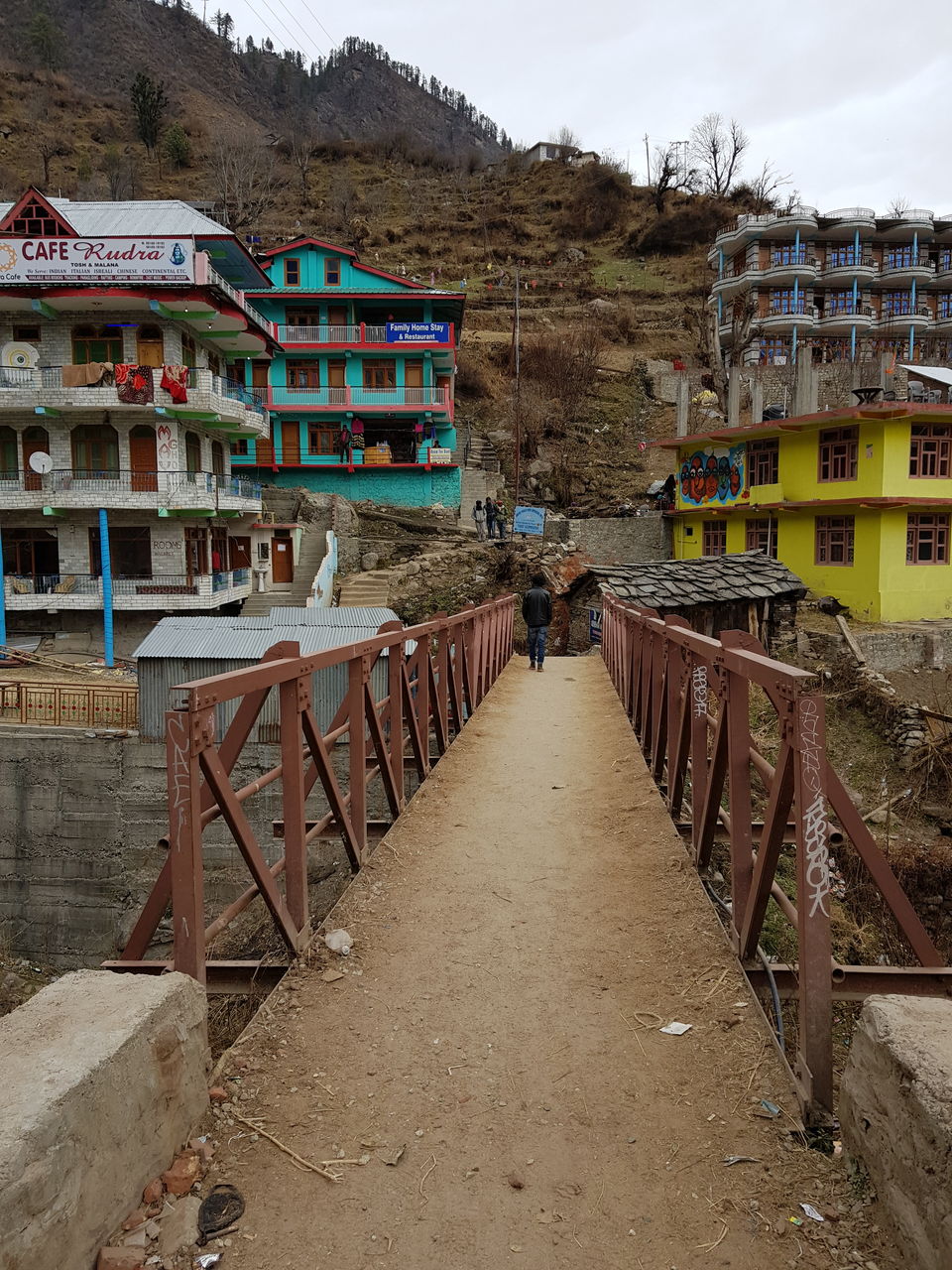 Photo of Tosh, Himachal Pradesh, India by Balu