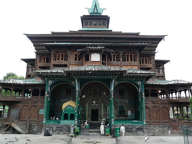 Photo of Why I Loved Travelling to Srinagar by Sristi Sikka