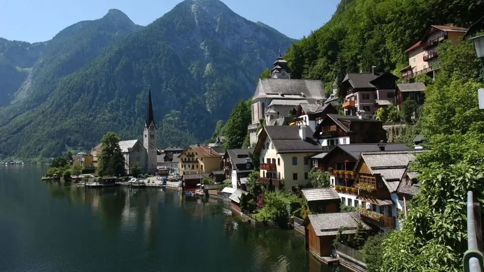 Photo of Hallstatt, Austria by Drishti Naik