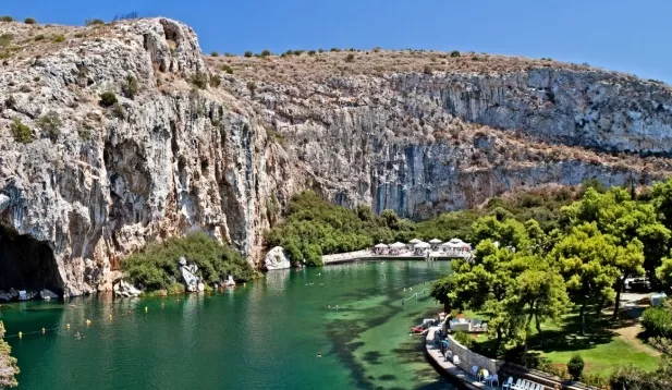 Photo of Athens, Kentrikos Tomeas Athinon, Greece by Drishti Naik