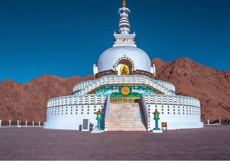 Photo of Leh— The Other Side Of India by sanve denve