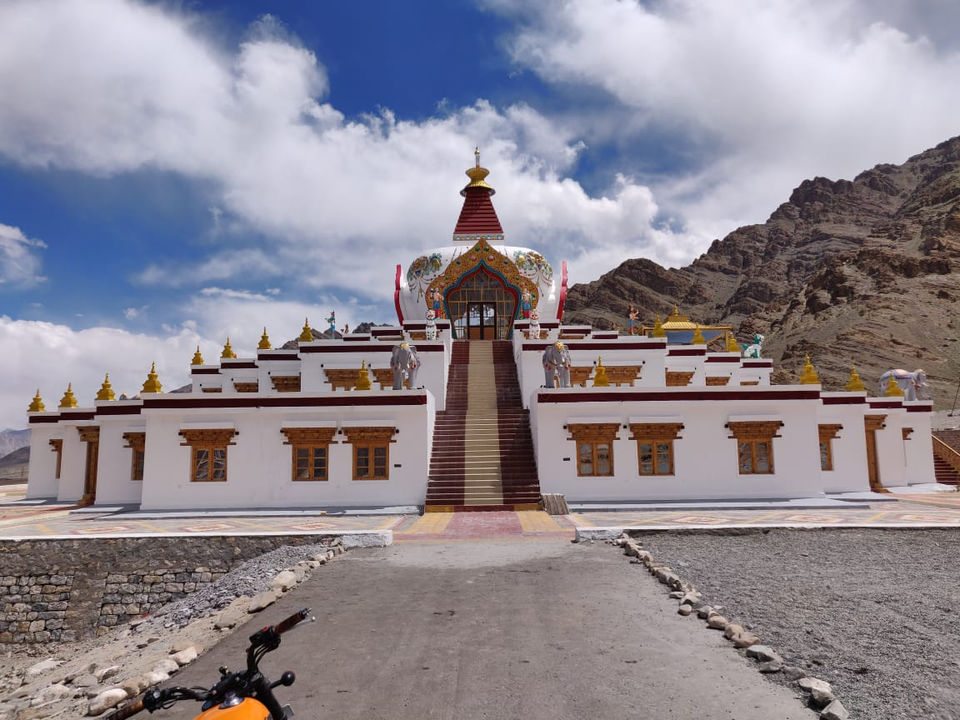 Photo of Leh— The Other Side Of India by sanve denve