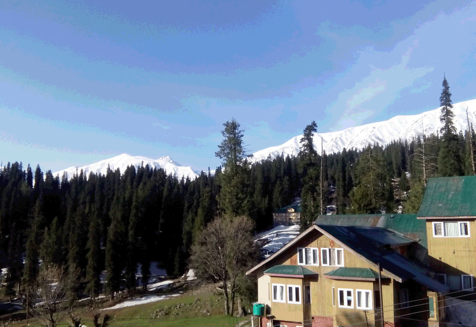 Photo of Kashmir - Truly A Paradise by Gauri Naik