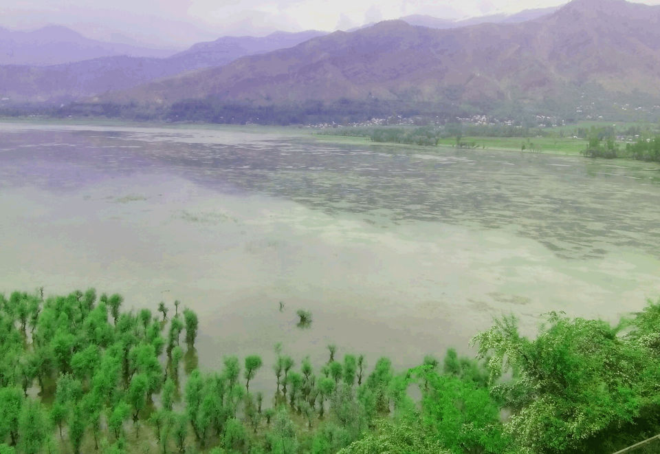 Photo of Kashmir - Truly A Paradise by Gauri Naik