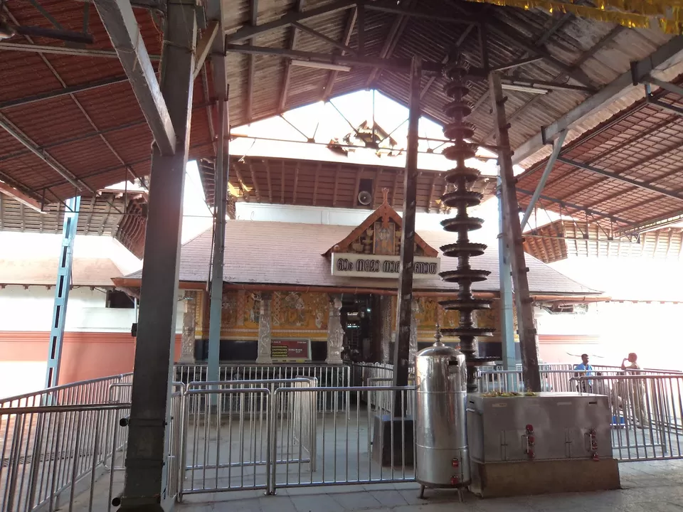 Photo of Guruvayur Temple, Guruvayur, Kerala, India by TravelerInMe