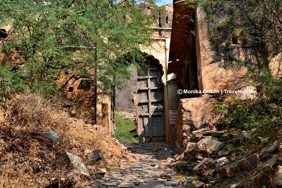Photo of Crumbling heritage : Bundi's Taragarh Fort by TravelerInMe
