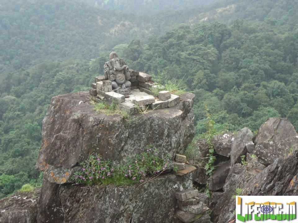 Photo of Dholkal Ganesh Temple, Midkulnar, Chhattisgarh, India by Varun Suchday