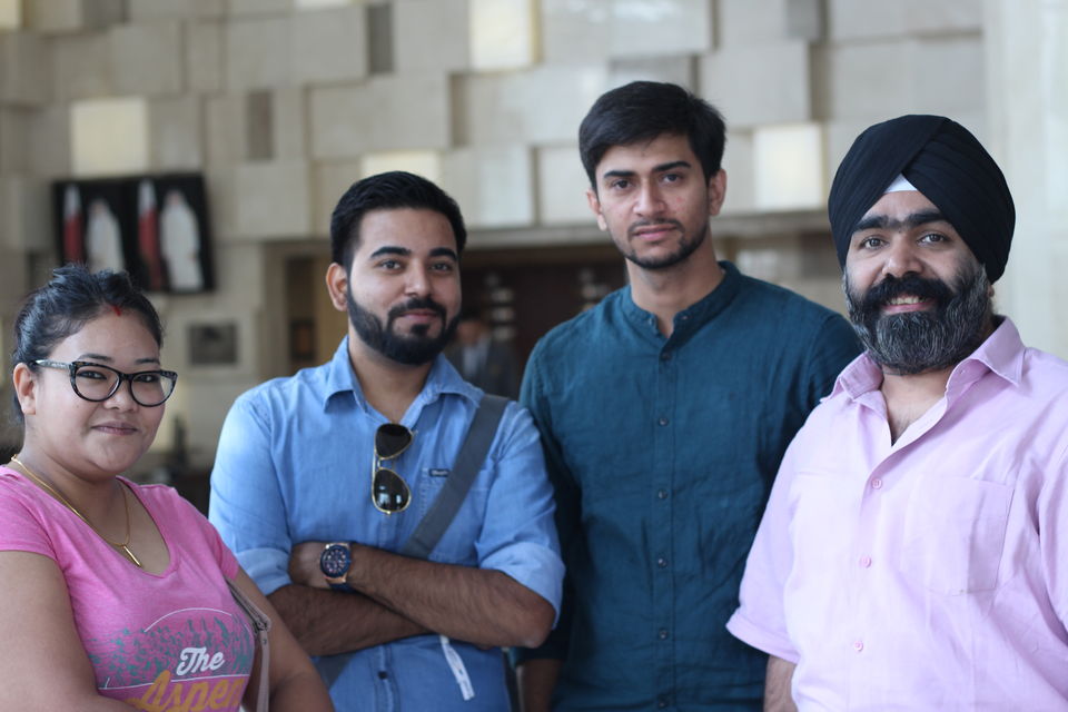 Photo of #SwipeRightToTravel Meeting a New Friend in a New Destination Qatar 11/16 by Charandeep Singh