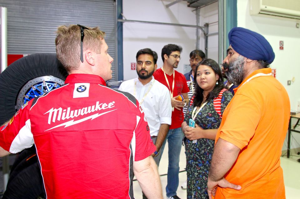 Photo of #SwipeRightToTravel Meeting a New Friend in a New Destination Qatar 15/16 by Charandeep Singh