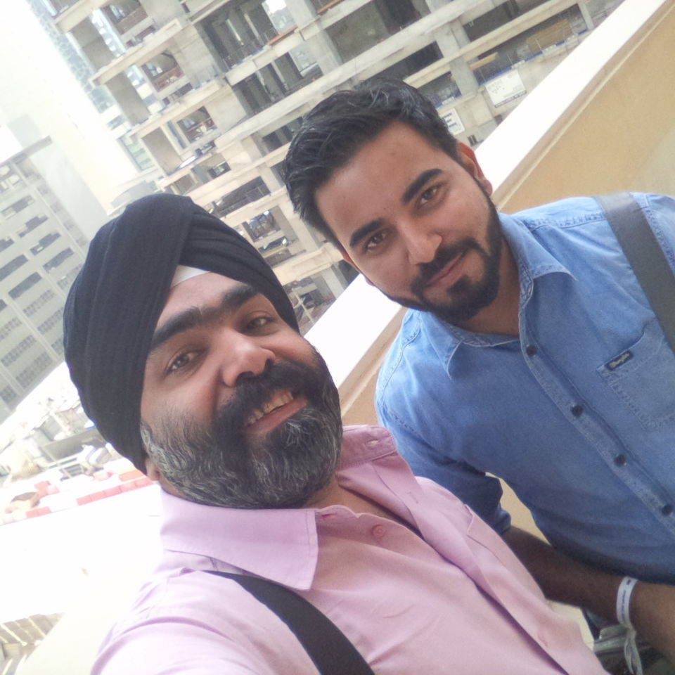 Photo of When i found my 3 Musketeer in Doha by Charandeep Singh