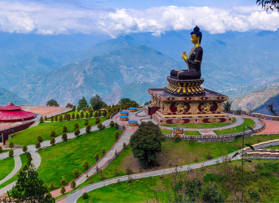 Photo of Ravangla, Sikkim, India by Priyanka & Sagar