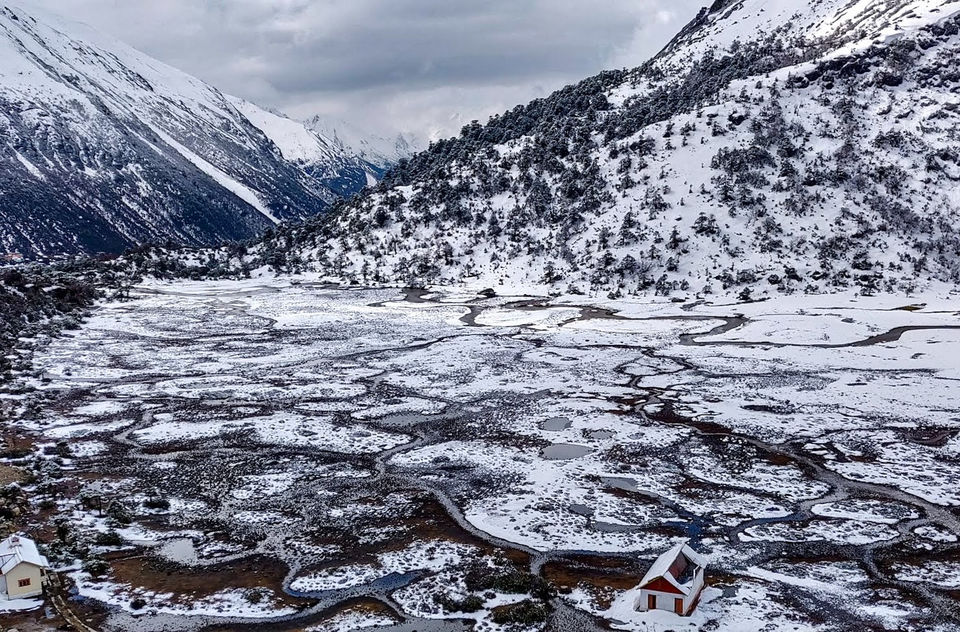 Photo of Lachung - Lachen - Gurudongmar lake, Indira Bypass Road, Sungava, Gangtok, Sikkim, India by Priyanka & Sagar