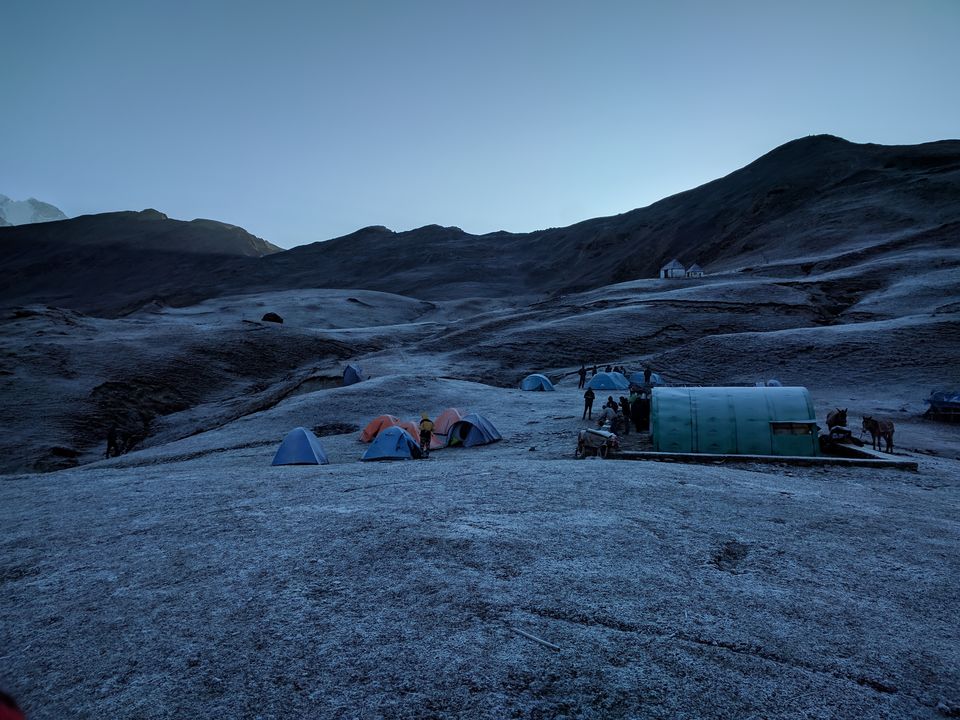 Photo of Bhagwa Basa, Roopkund Trail, Uttarakhand, India by Aanjikya Shukla