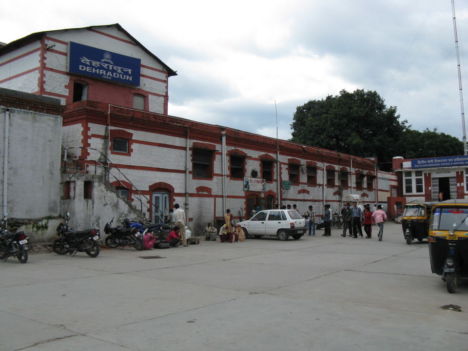 Photo of Dehradun Railway Station, Lakkhi Bagh, Dehradun, Uttarakhand, India by Sayak Das