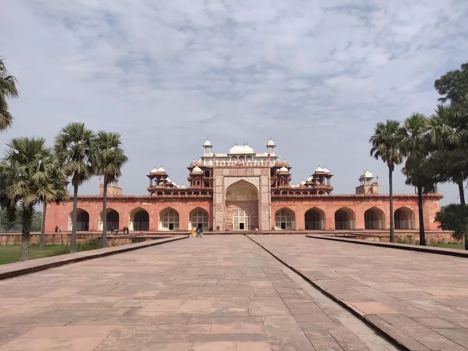 Photo of Sikandra, Agra, Uttar Pradesh, India by Pavan Jain