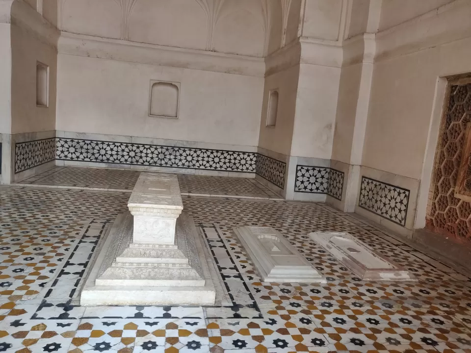 Photo of Sikandra, Agra, Uttar Pradesh, India by Pavan Jain