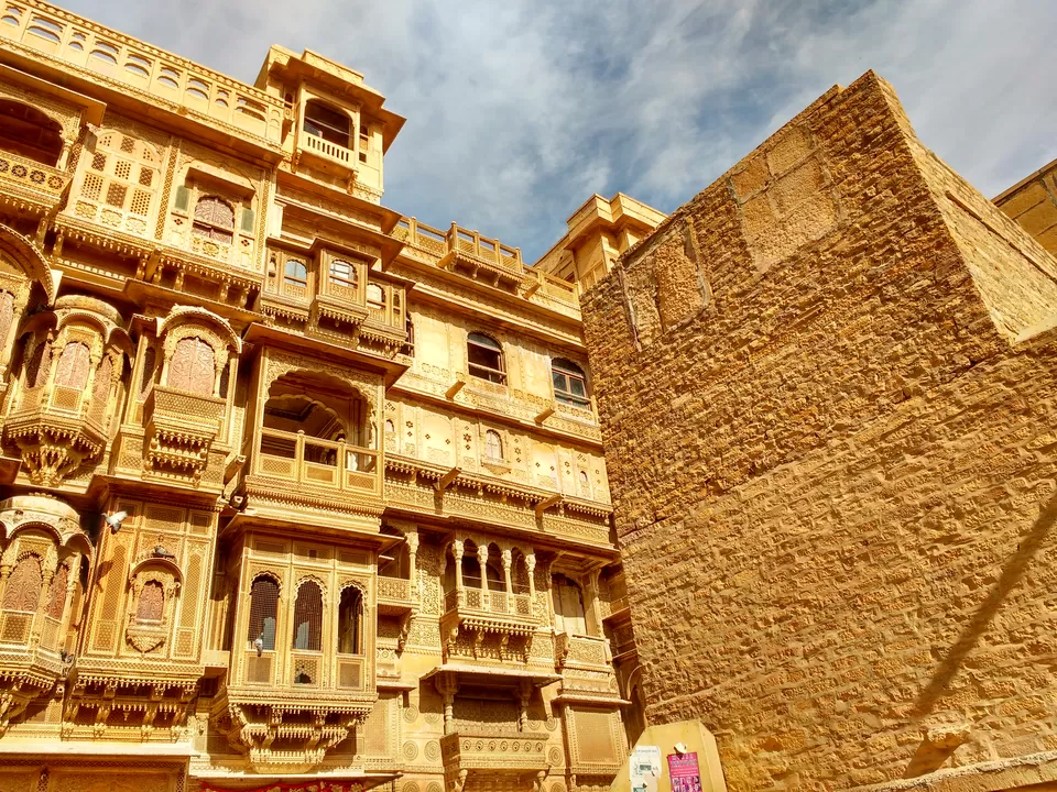 Photo of Patwon Ki Haveliyan, Jaisalmer, Rajasthan, India by Sameer Wadhwani