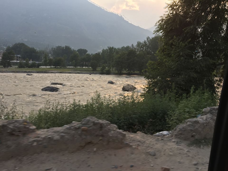 Photo of Pouring Heart out over misty Himachal by Sameer Wadhwani