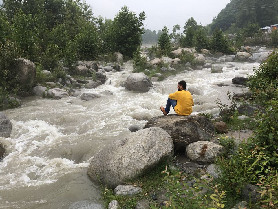 Photo of Pouring Heart out over misty Himachal by Sameer Wadhwani
