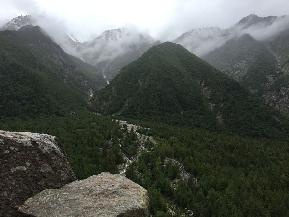 Photo of Pouring Heart out over misty Himachal by Sameer Wadhwani