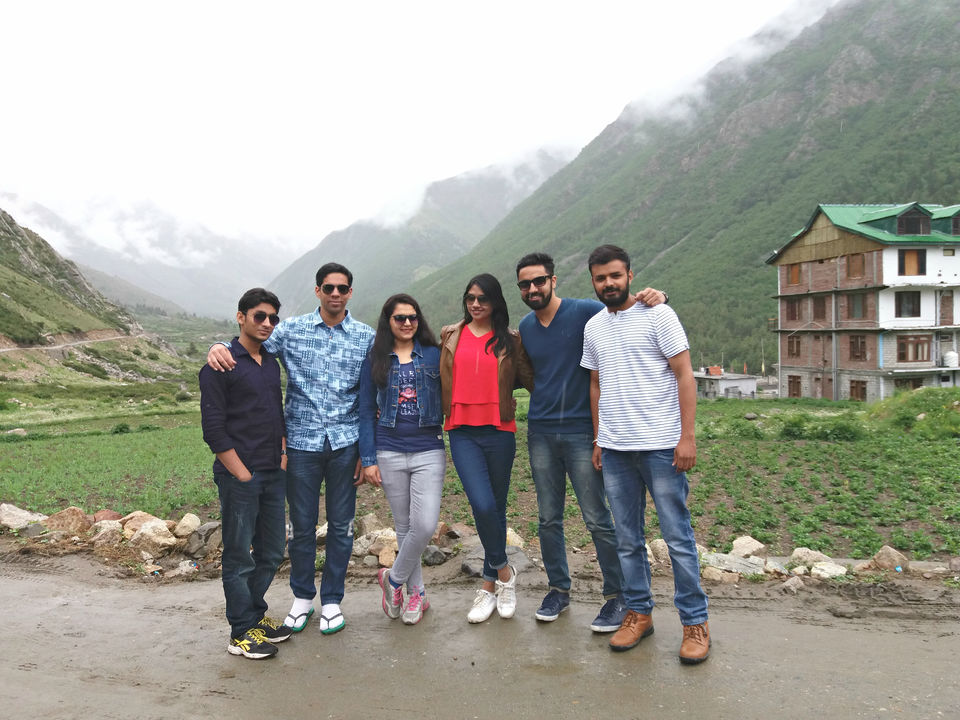 Photo of Pouring Heart out over misty Himachal by Sameer Wadhwani