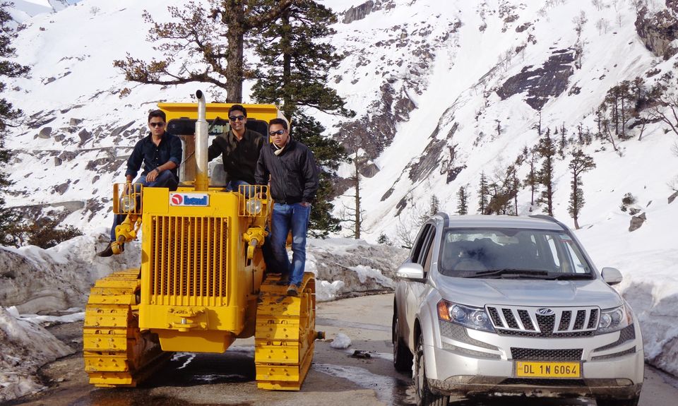 Photo of Live Young, Drive Free : Escape to Himachal and Rishikesh by Sameer Wadhwani