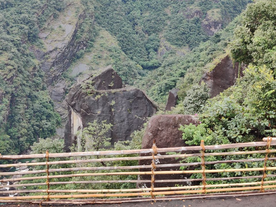Photo of MAWRYNGKHANG - The SCARIEST trek of Meghalaya needs 'Nerves of Steel' to scale 'Bridge of Bamboos'! 9/20 by Sameer Wadhwani
