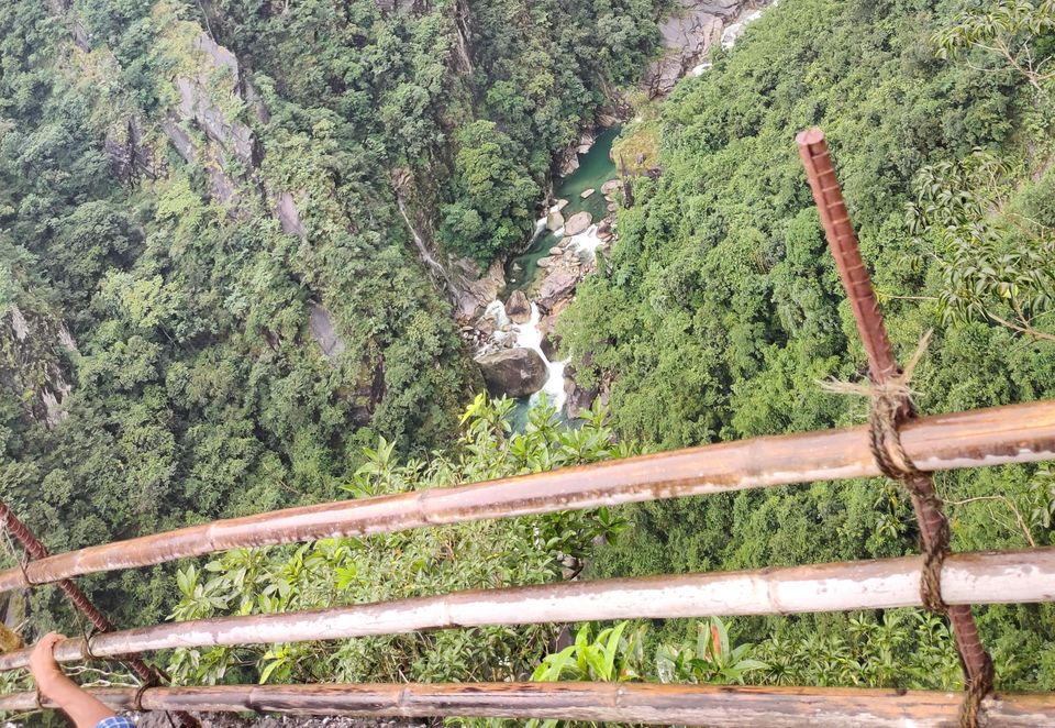 Photo of MAWRYNGKHANG - The SCARIEST trek of Meghalaya needs 'Nerves of Steel' to scale 'Bridge of Bamboos'! 16/20 by Sameer Wadhwani