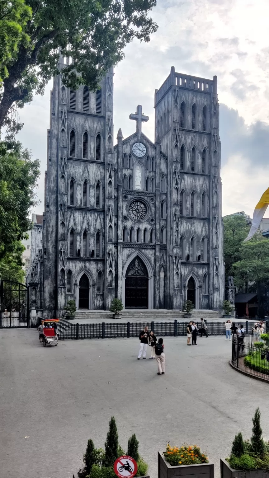 Photo of Hanoi, Hoàn Kiếm, Hanoi, Vietnam by Kinjal Gala