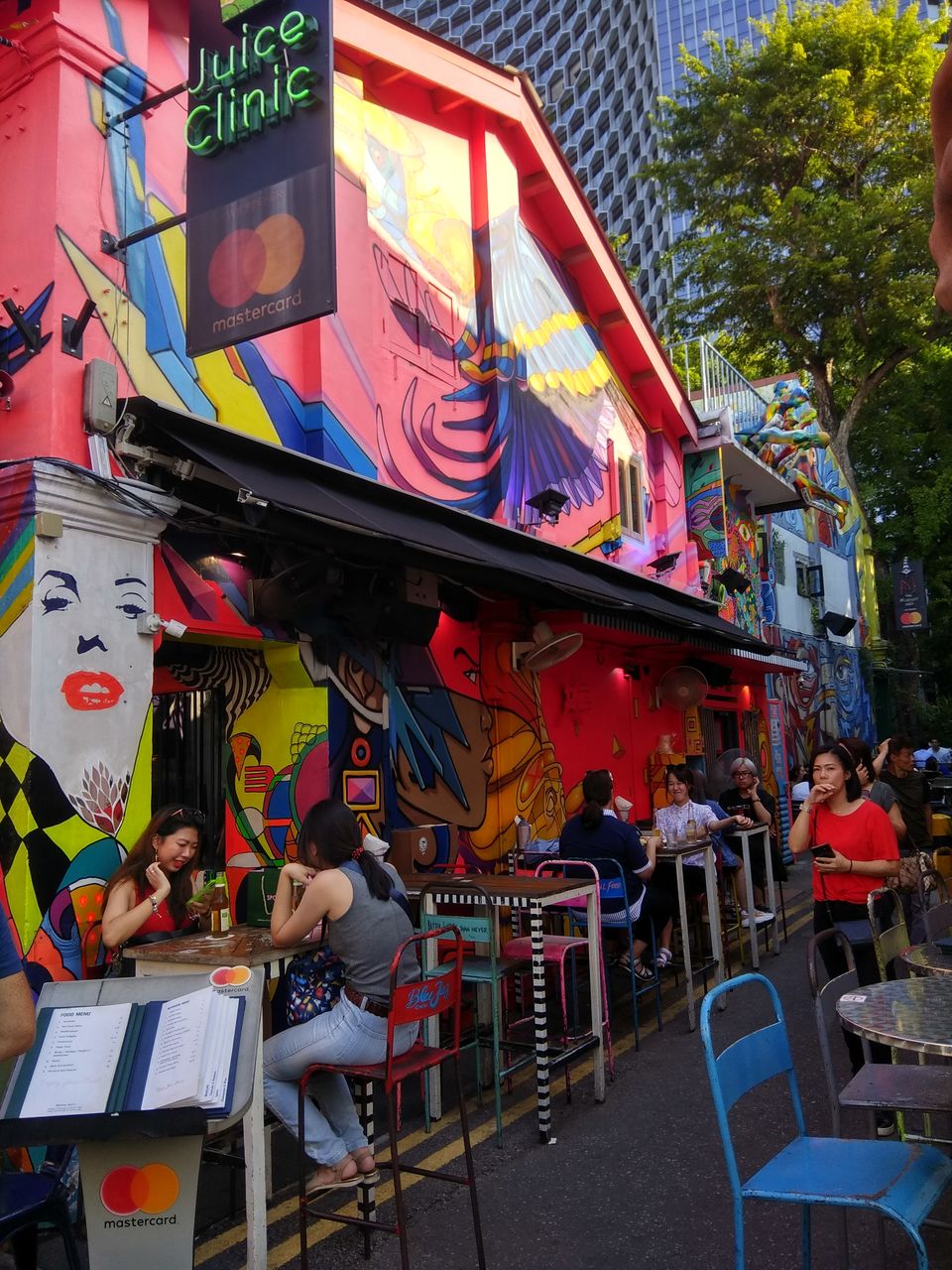 Photo of Singapore - A colourful treat to the explorer's eyes by Manasa Kunala