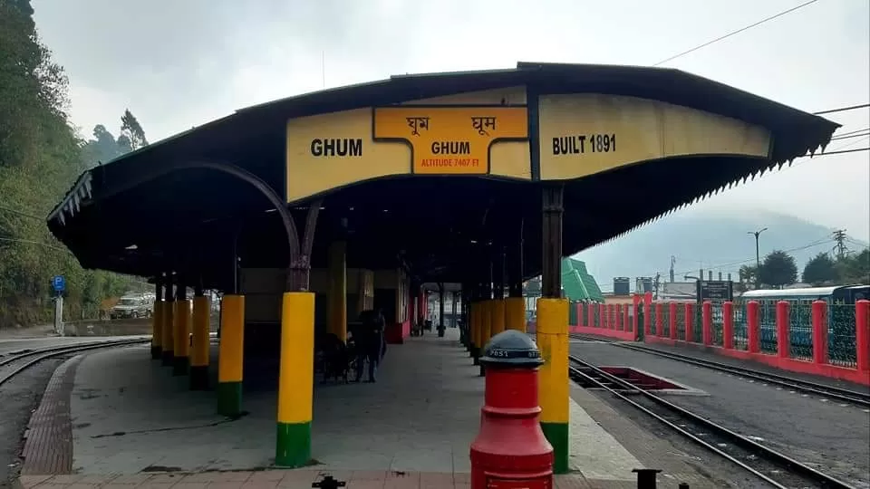 Photo of घूम रेलवे-स्टेशन की सैर by Dharmveer