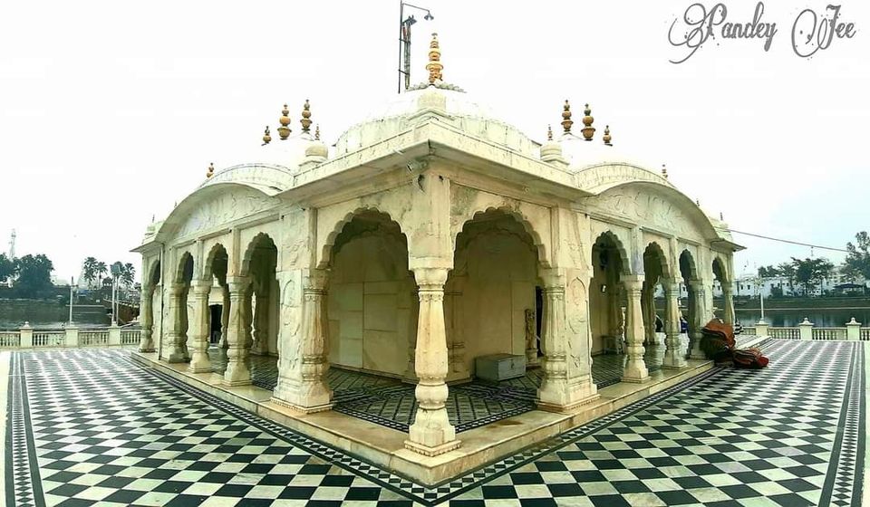 Photo of Pawapuri Jal Mandir Road by Dharmveer