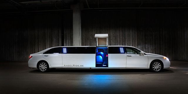 Photo of Looking for Affordable Limo Transportation 1/1 by Kelly Anson