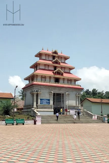 Photo of Sri Bhagandeshwara Temple, Bhagamandala, Karnataka, India by Priyanka RP