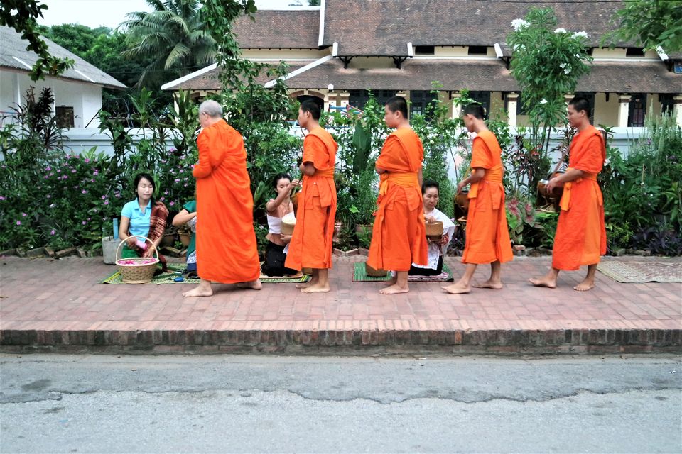 Photo of Sa-bai-Dee, Laos! by Wen Tang