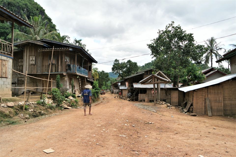 Photo of Sa-bai-Dee, Laos! by Wen Tang