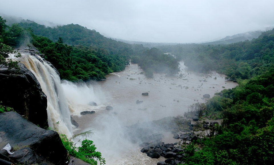 Photo of Top 9 romantic places to visit in Kerala on Valentine’s Day by kribesh