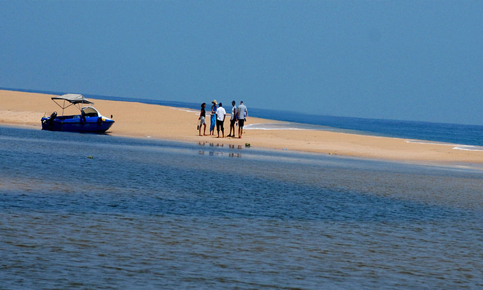 Photo of Top 9 romantic places to visit in Kerala on Valentine’s Day by kribesh