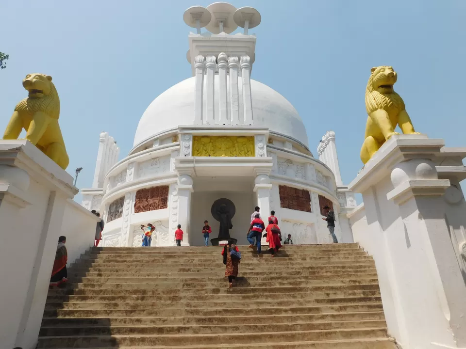 Photo of Dhauli Shanti Stupa, Dhauli, Odisha, India by Rijul Bose