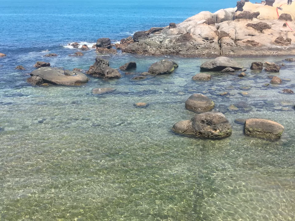 Photo of Yehliu Geopark, Gangdong Road, 野柳里, New Taipei City, Taiwan by Nivedana Jalan