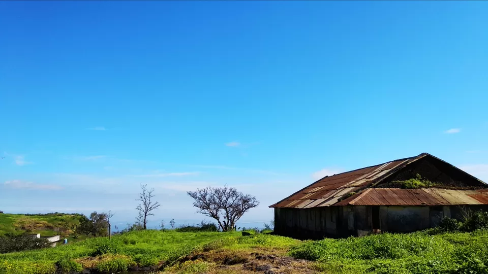 Photo of Sinhagad Fort, Thoptewadi, Maharashtra, India by Mahesh Maddala