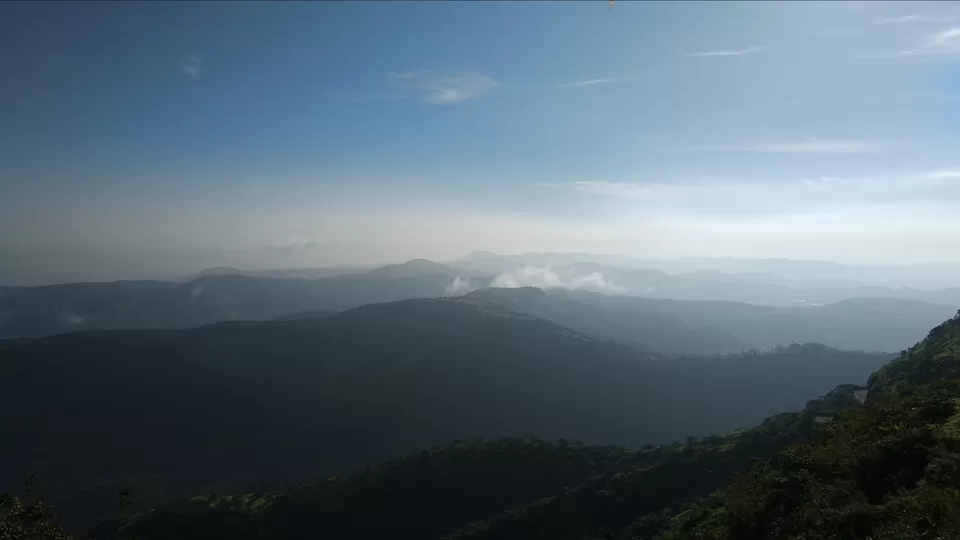 Photo of Sinhagad Fort, Thoptewadi, Maharashtra, India by Mahesh Maddala