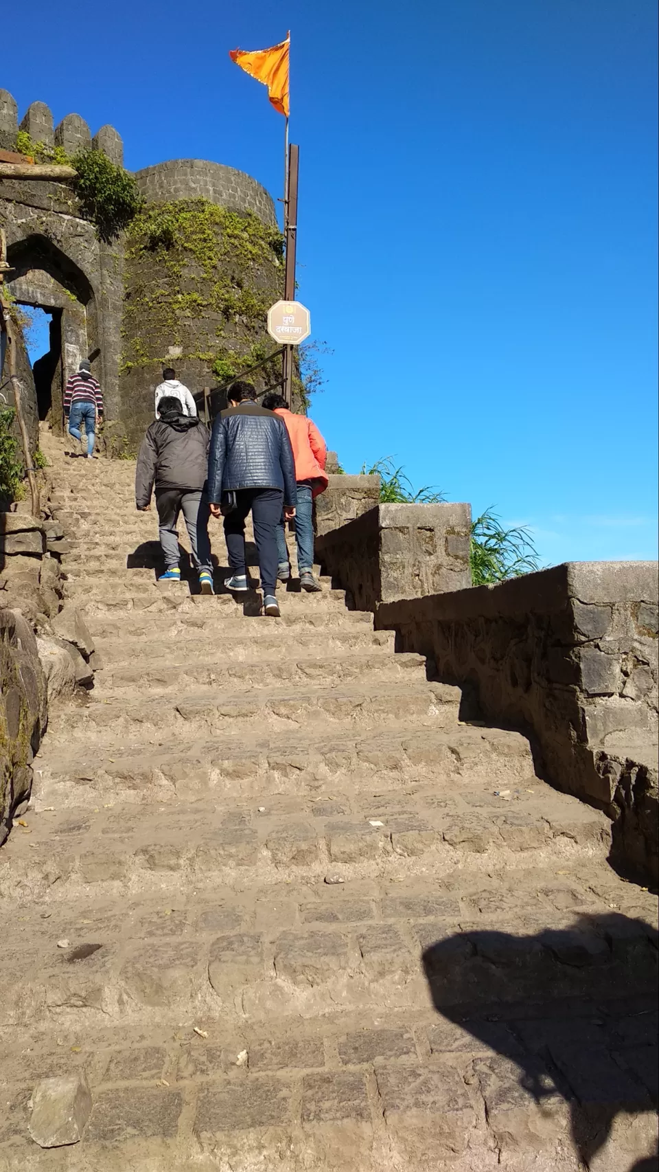 Photo of Sinhagad Fort, Thoptewadi, Maharashtra, India by Mahesh Maddala