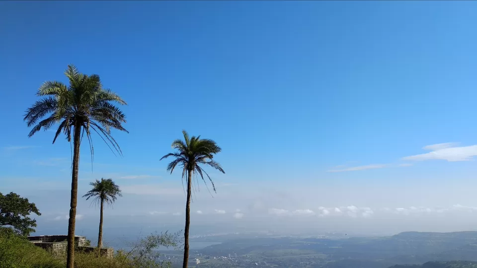 Photo of Sinhagad Fort, Thoptewadi, Maharashtra, India by Mahesh Maddala