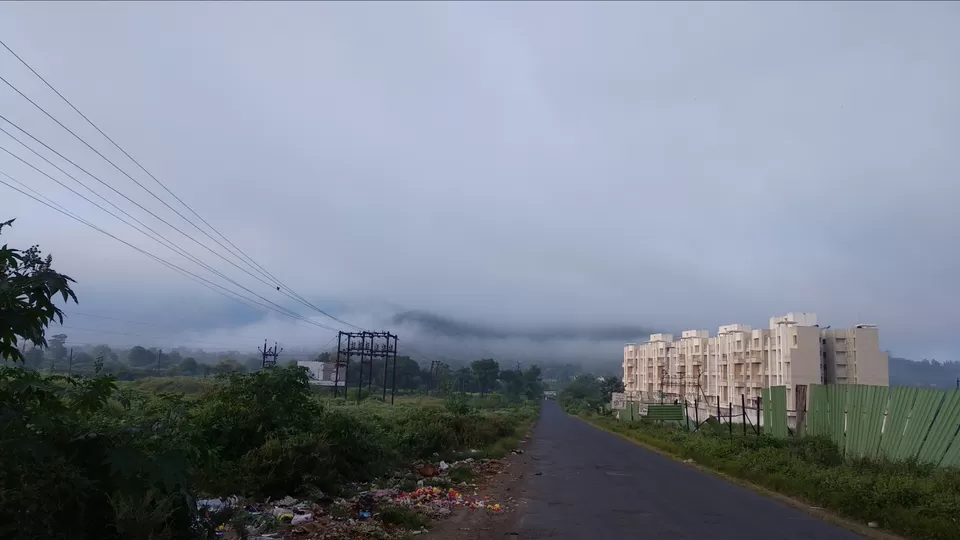 Photo of Sinhagad Fort, Thoptewadi, Maharashtra, India by Mahesh Maddala