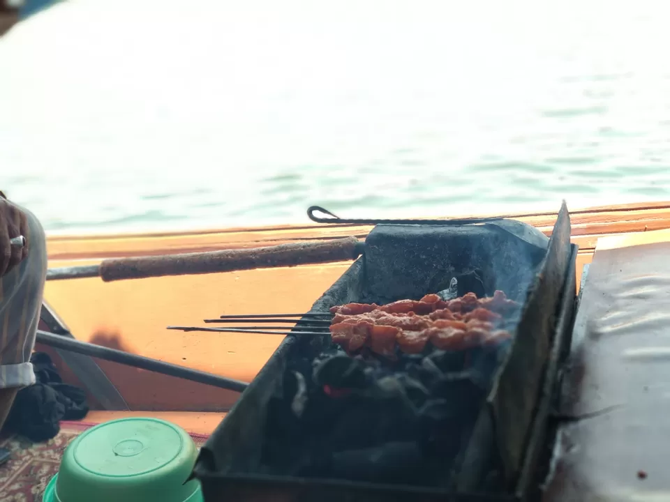 Photo of Dal Lake, Srinagar by Mahesh Maddala