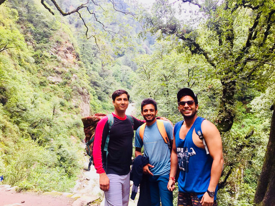 Photo of Jaon, Himachal Pradesh, India by Abhi Panwar