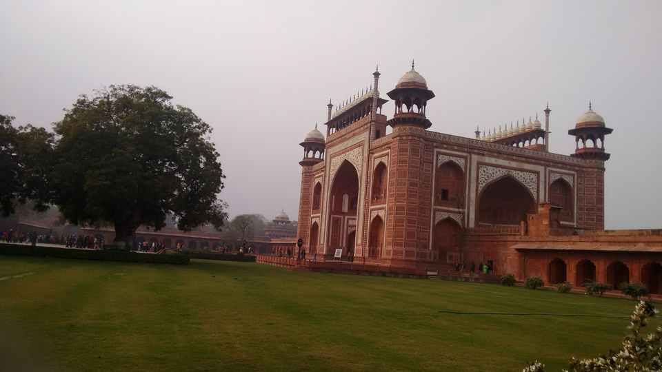 Photo of Delhi with my Daughter by rituparna saha