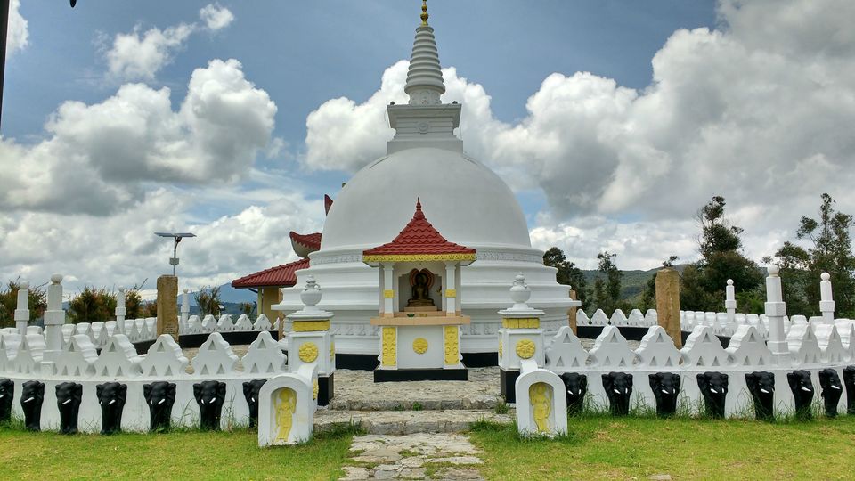Photo of Single Tree Hill, Nuwara Eliya, Central Province, Sri Lanka by BornomadiC